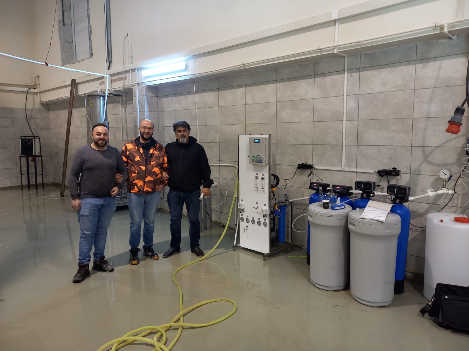 Su filtrasyon ve ön şartlandırma sistemi kurulumu – ekip ve ekipman